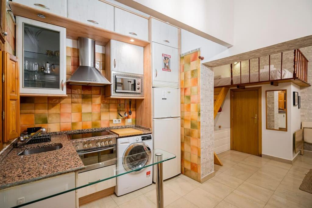 Studio Near Embajadores And Atocha Madrid Exterior photo