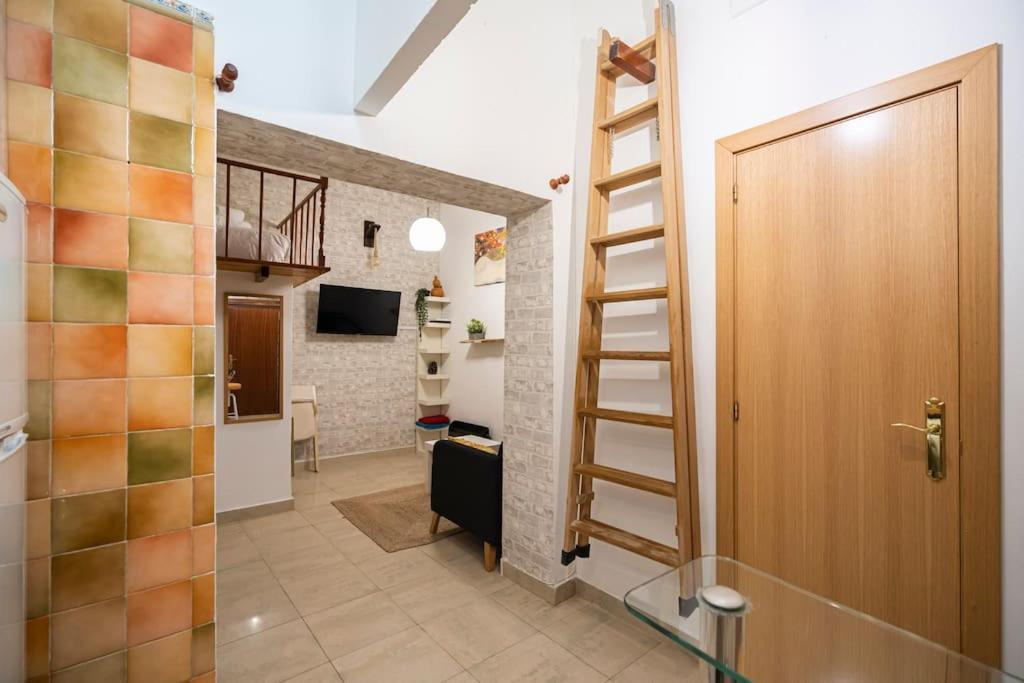 Studio Near Embajadores And Atocha Madrid Exterior photo